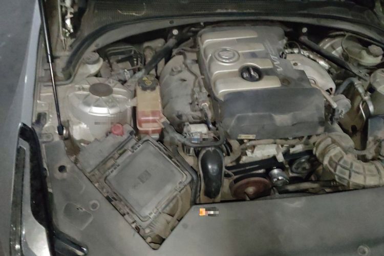 Used Cadillac ATS 2014 28T Comfort Version Engine Bay Right