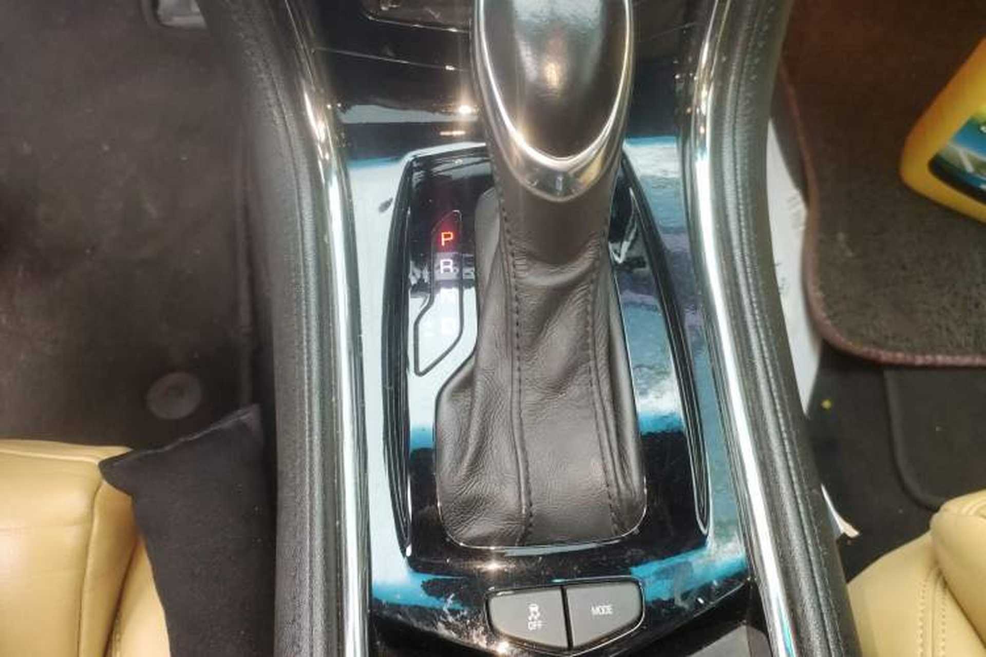 Used Cadillac ATS 2014 28T Elite Edition Gear Lever