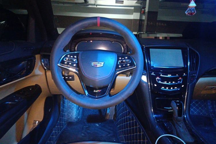 Used Cadillac ATS 2014 28T Luxury Model Steering Wheel