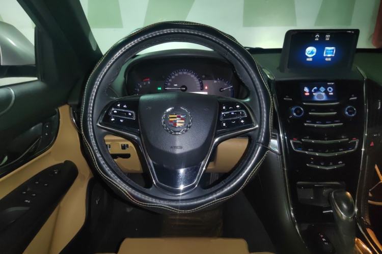 Used Cadillac ATS 2014 28T Comfort Version Steering Wheel