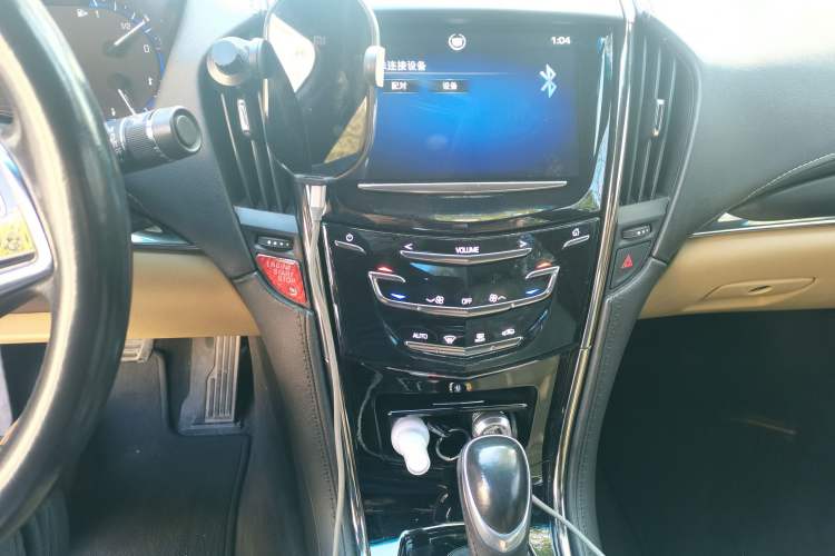 Used Cadillac ATS 2014 28T Comfort Version Audio And AC Panel