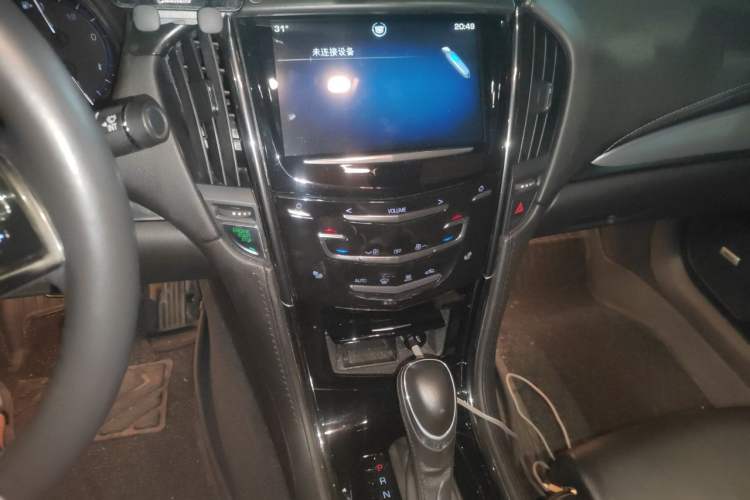 Used Cadillac ATS 2014 28T Leading Model Audio And AC Panel