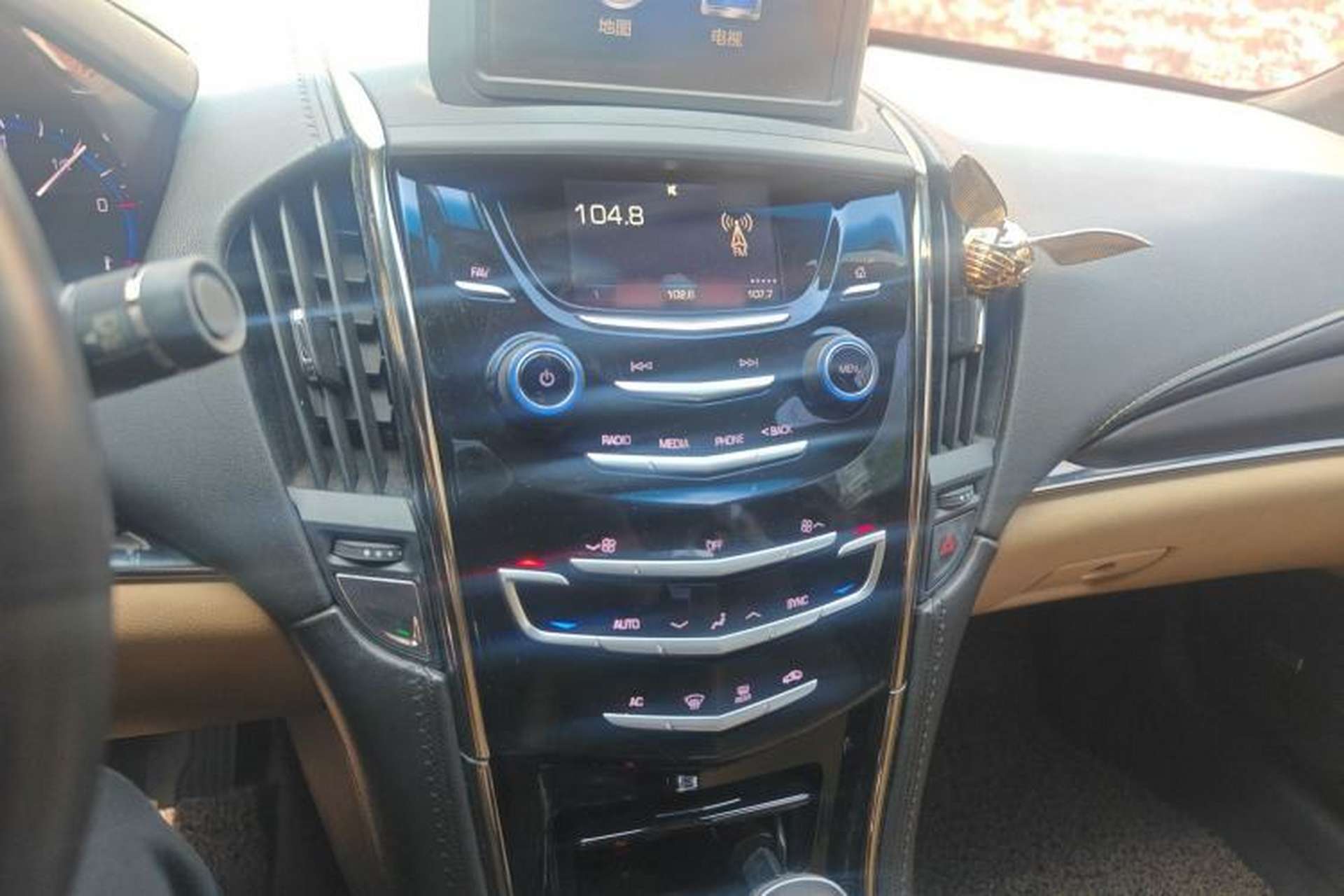 Used Cadillac ATS 2014 28T Comfort Version Audio And AC Panel