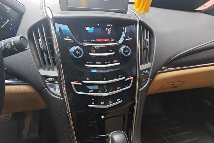 Used Cadillac ATS 2014 28T Comfort Version Audio And AC Panel
