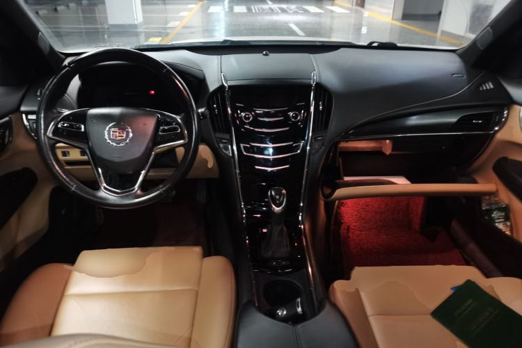 Used Cadillac ATS 2014 28T Comfort Version Center Console