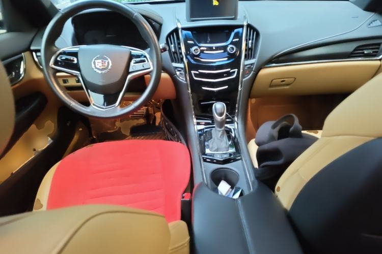 Used Cadillac ATS 2014 28T Comfort Version Center Console