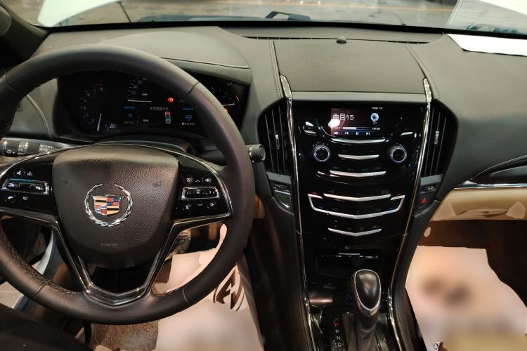 Used Cadillac ATS 2014 28T Comfort Version Center Console