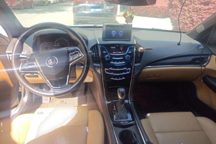 Used Cadillac ATS 2014 28T Comfort Version Center Console