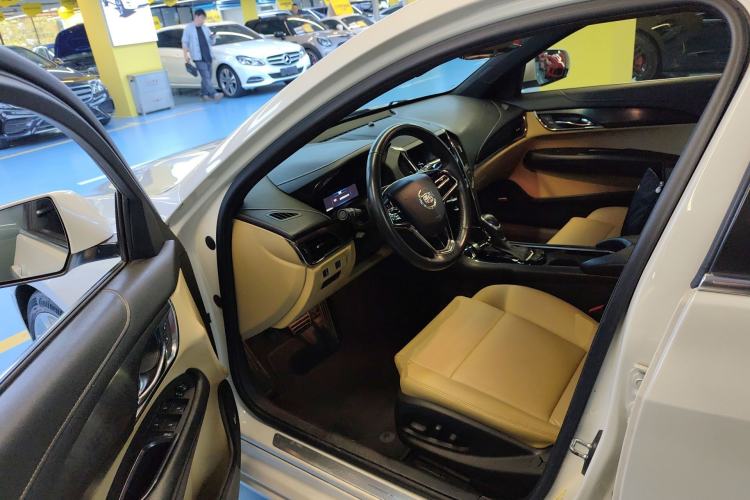 Used Cadillac ATS 2014 28T Comfort Version Driver Seat
