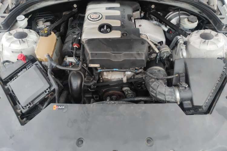 Used Cadillac ATS 2014 28T Comfort Version Engine Bay