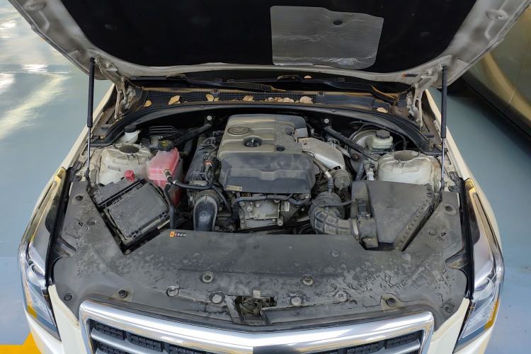 Used Cadillac ATS 2014 28T Comfort Version Engine Bay