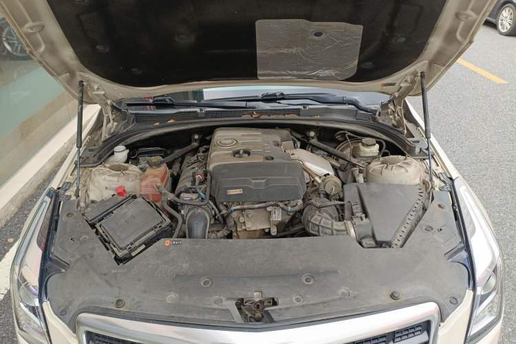 Used Cadillac ATS 2014 28T Comfort Version Engine Bay