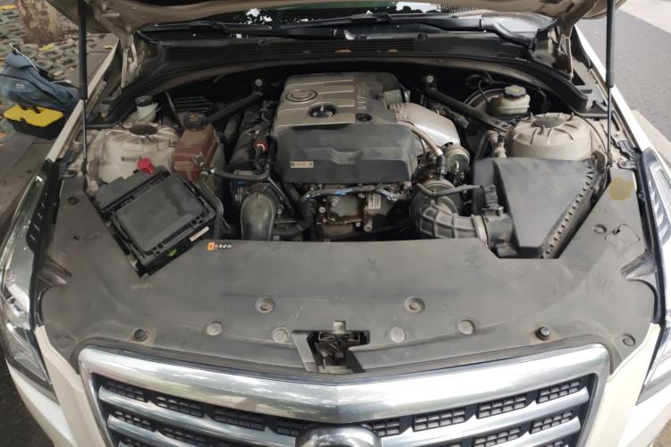 Used Cadillac ATS 2014 28T Elite Edition Engine Bay
