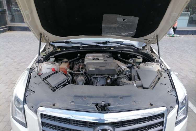 Used Cadillac ATS 2014 28T Comfort Version Engine Bay