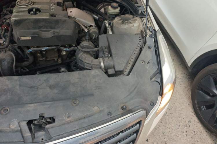 Used Cadillac ATS 2014 28T Elite Edition Engine Bay Left