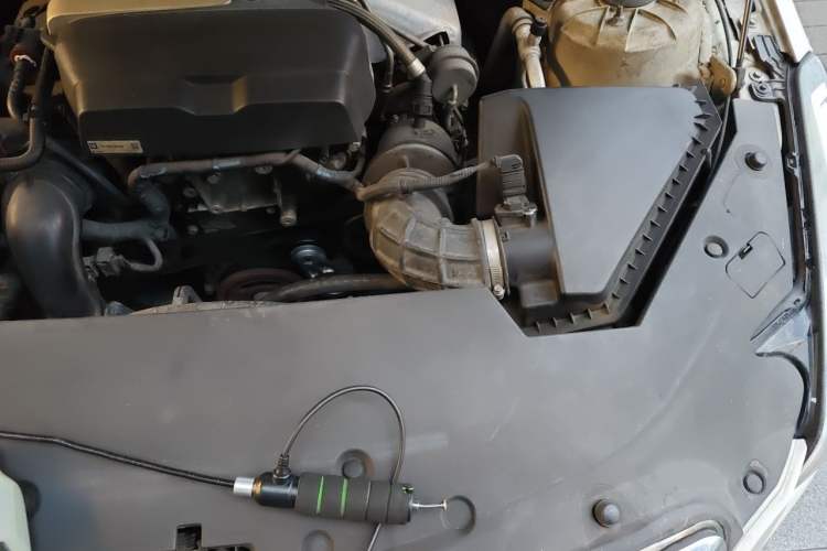 Used Cadillac ATS 2014 28T Comfort Version Engine Bay Left
