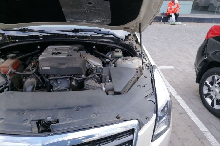 Used Cadillac ATS 2014 28T Comfort Version Engine Bay Left