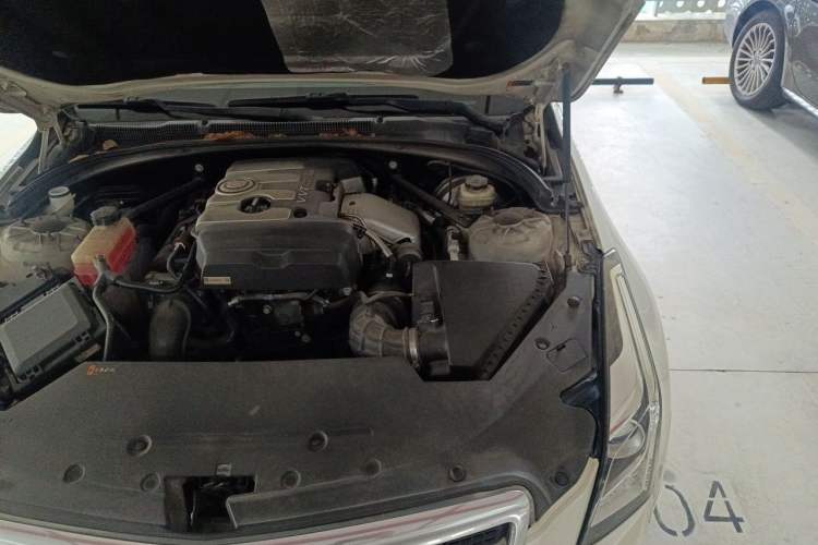 Used Cadillac ATS 2014 28T Elite Edition Engine Bay Left