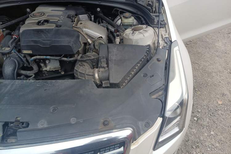 Used Cadillac ATS 2014 28T Comfort Version Engine Bay Left