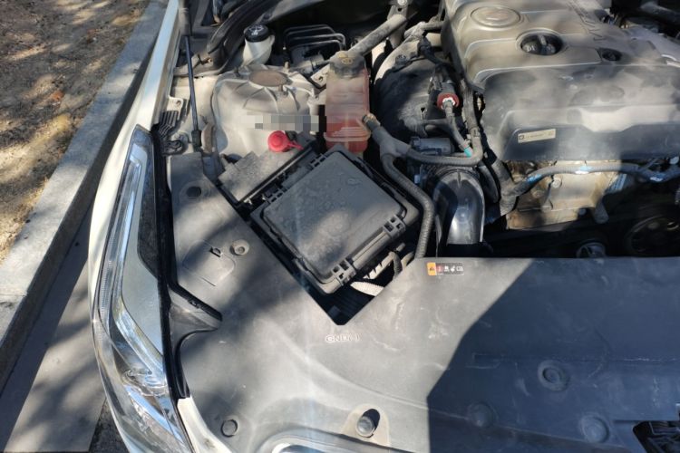 Used Cadillac ATS 2014 28T Comfort Version Engine Bay Right
