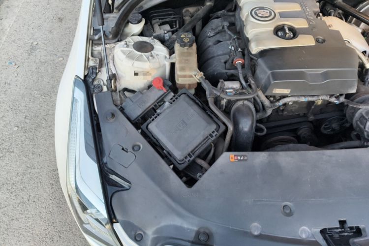 Used Cadillac ATS 2014 28T Leading Model Engine Bay Right
