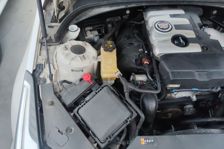 Used Cadillac ATS 2014 28T Comfort Version Engine Bay Right