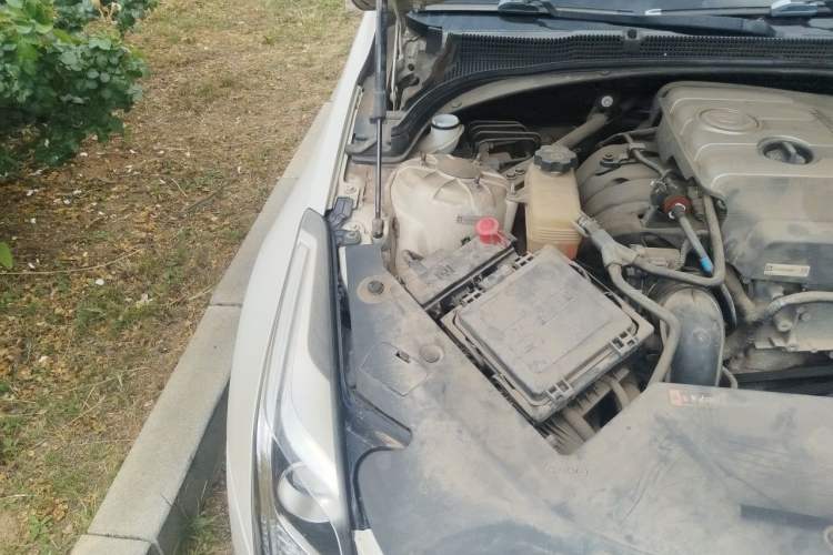 Used Cadillac ATS 2014 28T Elite Edition Engine Bay Right