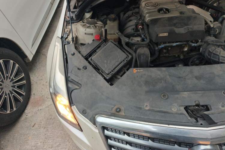 Used Cadillac ATS 2014 28T Elite Edition Engine Bay Right