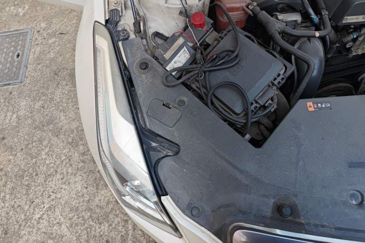 Used Cadillac ATS 2014 28T Comfort Version Engine Bay Right
