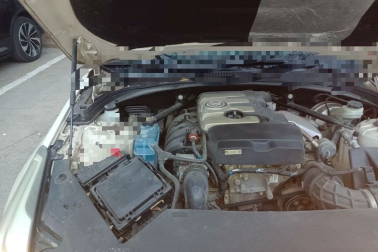 Used Cadillac ATS 2014 28T Comfort Version Engine Bay Right