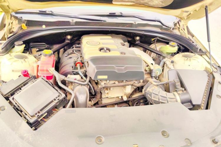 Used Cadillac ATS 2014 28T Comfort Version Engine Bay