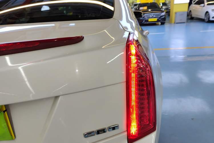 Used Cadillac ATS 2014 28T Comfort Version Exterior 3