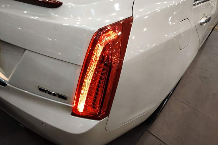 Used Cadillac ATS 2014 28T Comfort Version Exterior 3