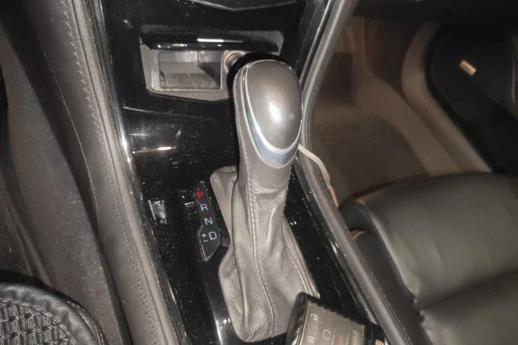 Used Cadillac ATS 2014 28T Leading Model Gear Lever