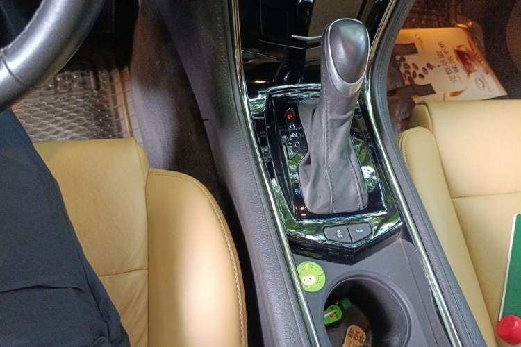 Used Cadillac ATS 2014 28T Elite Edition Gear Lever