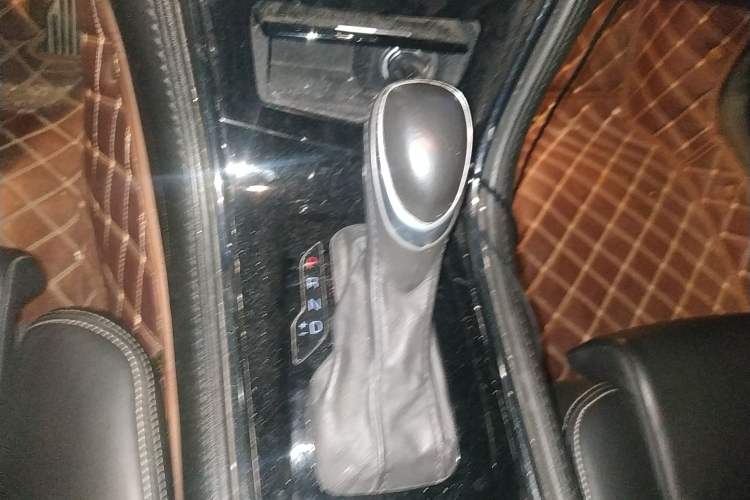 Used Cadillac ATS 2014 28T Leading Model Gear Lever