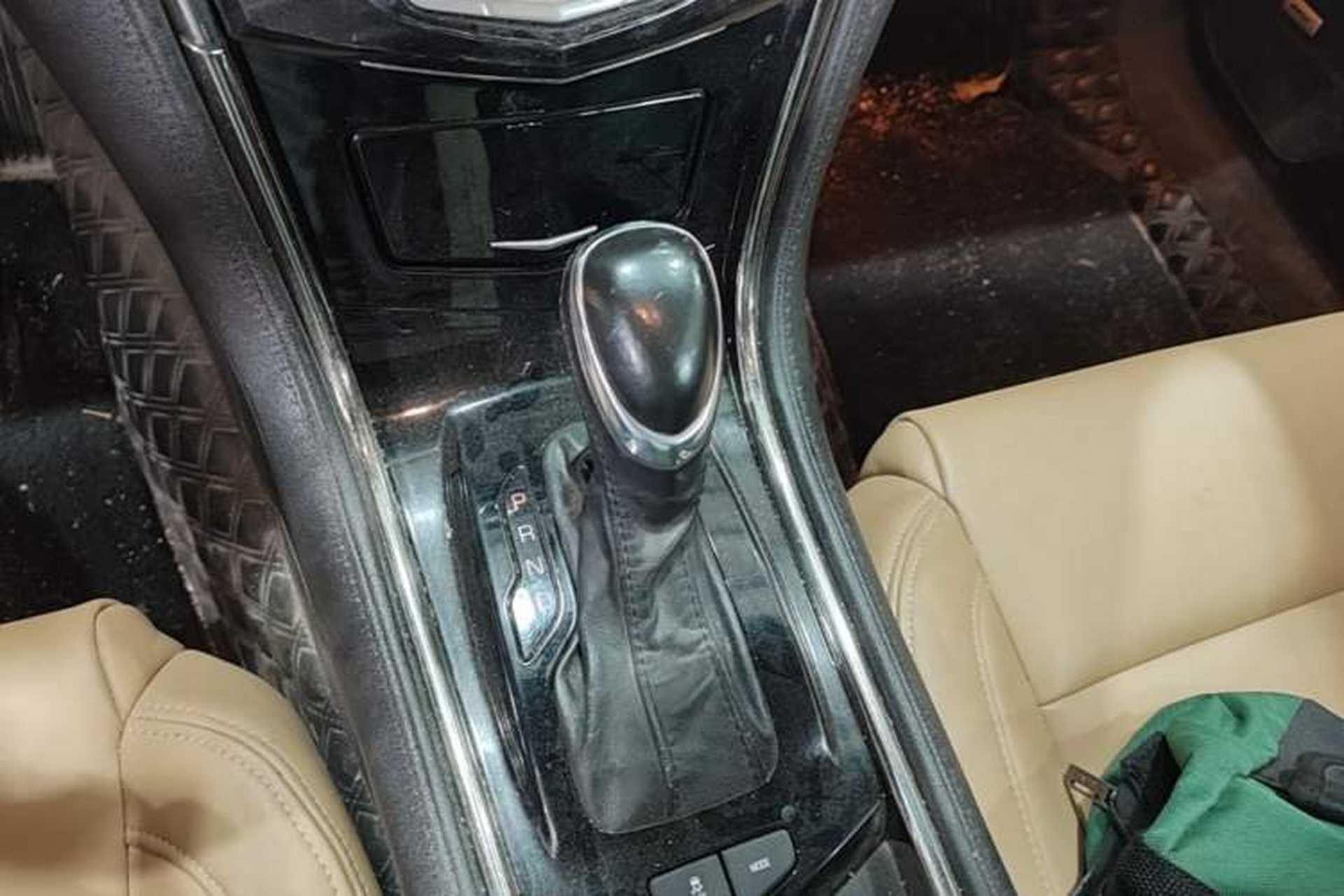 Used Cadillac ATS 2014 28T Elite Edition Gear Lever