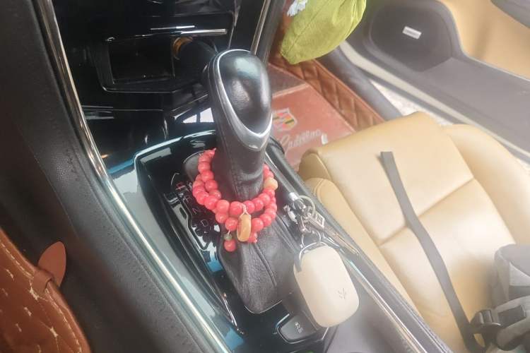 Used Cadillac ATS 2014 28T Elite Edition Gear Lever