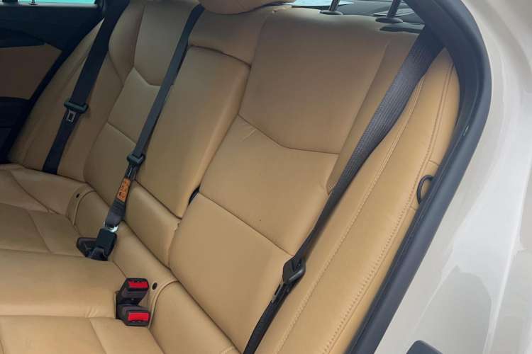Used Cadillac ATS 2014 28T Comfort Version Interior 4