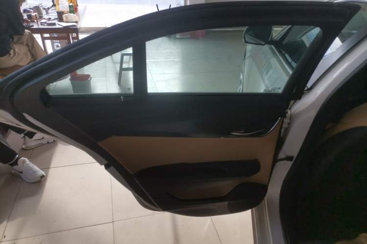 Used Cadillac ATS 2014 28T Comfort Version Interior 8