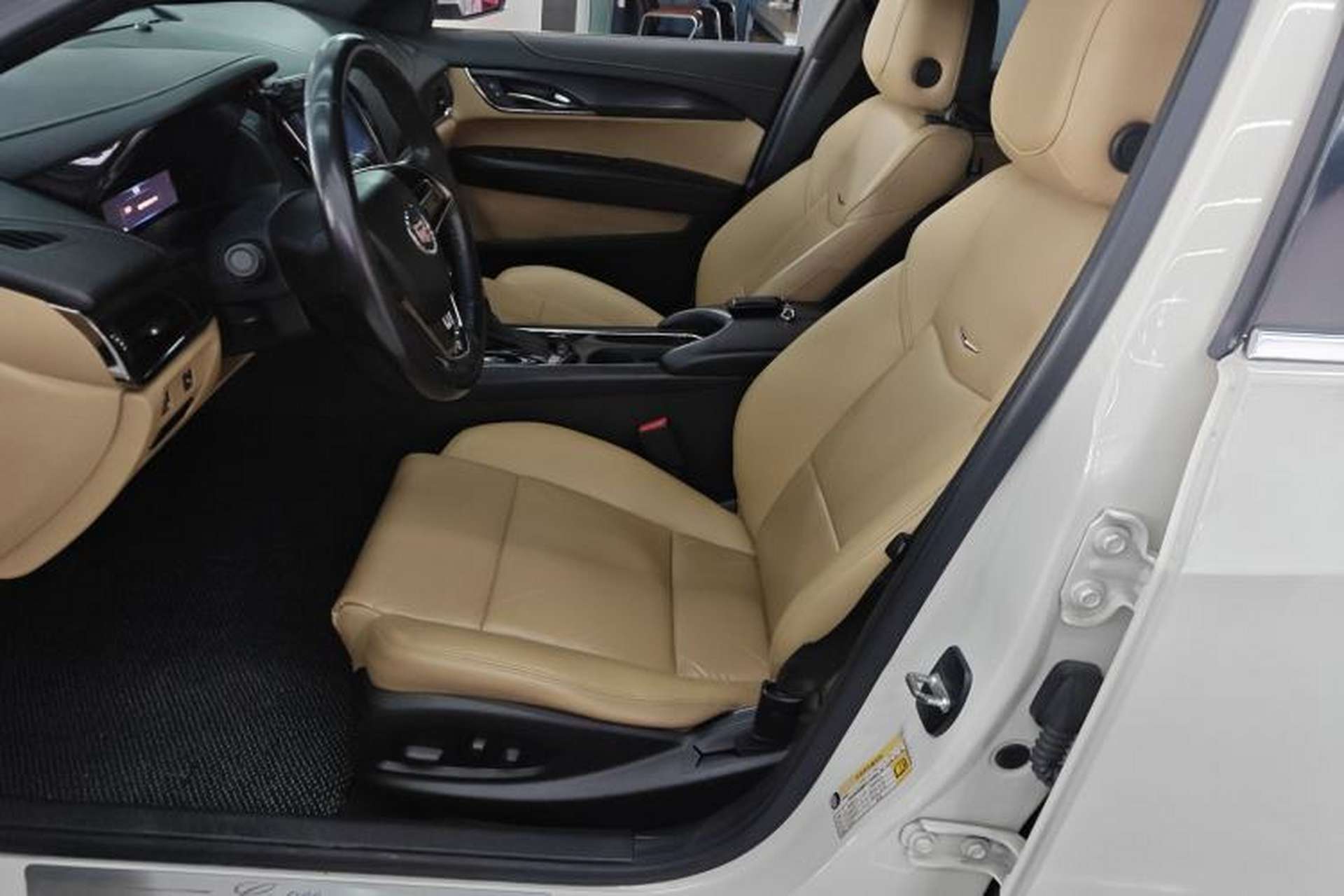 Used Cadillac ATS 2014 28T Elite Edition Left Front Seat
