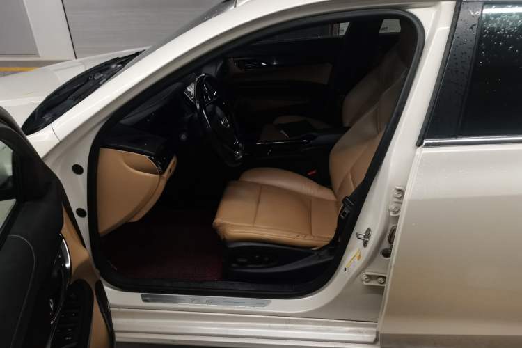 Used Cadillac ATS 2014 28T Comfort Version Left Front Seat
