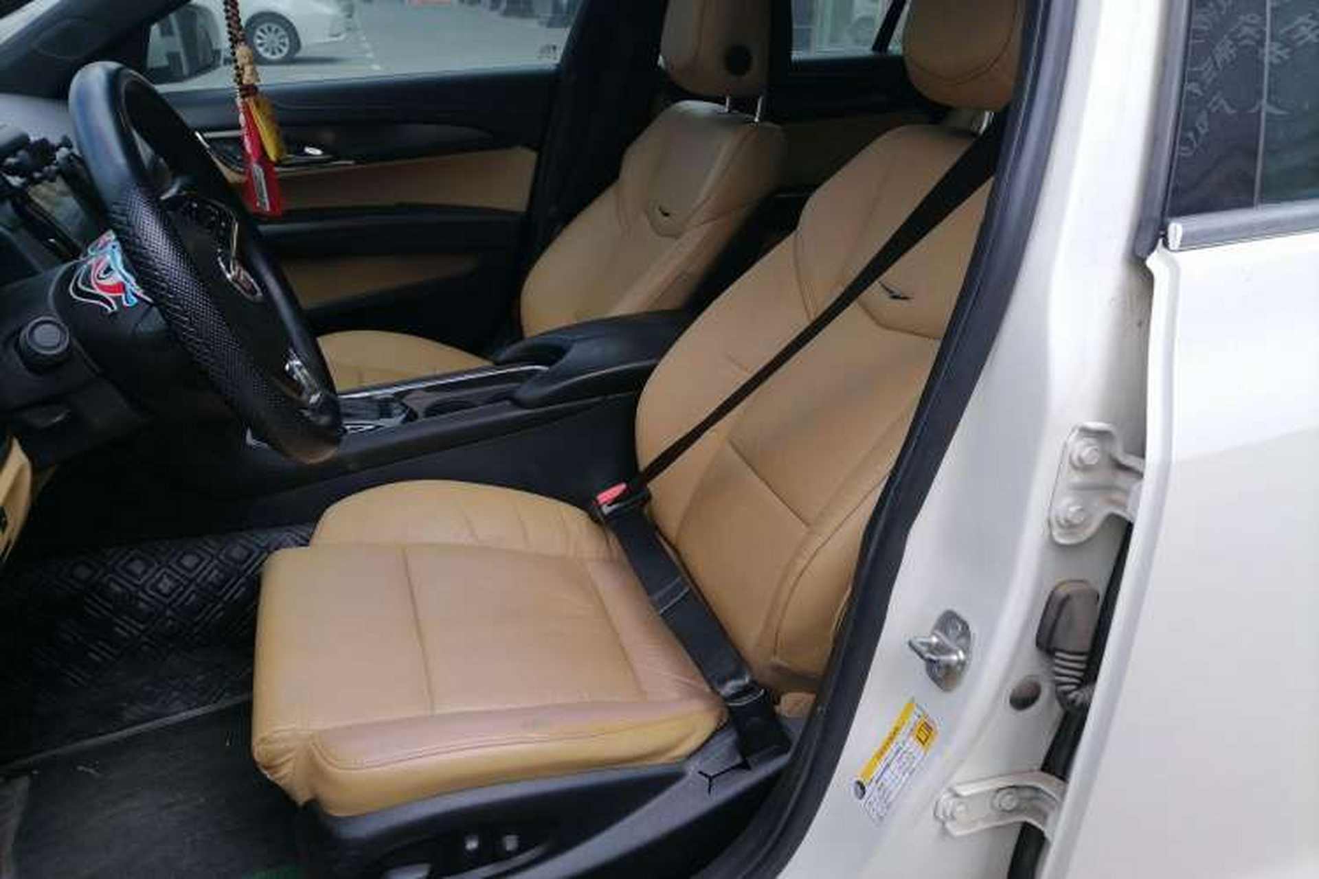 Used Cadillac ATS 2014 28T Comfort Version Left Front Seat
