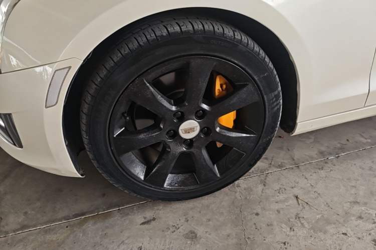 Used Cadillac ATS 2014 28T Elite Edition Left Front Wheel Hub