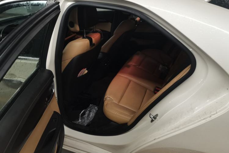 Used Cadillac ATS 2014 28T Comfort Version Left Rear Seat