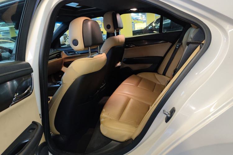 Used Cadillac ATS 2014 28T Comfort Version Left Rear Seat