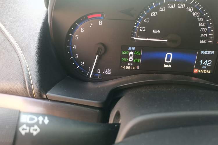 Used Cadillac ATS 2014 28T Comfort Version Odometer Close Up