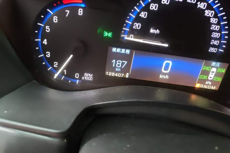 Used Cadillac ATS 2014 28T Comfort Version Odometer Close Up