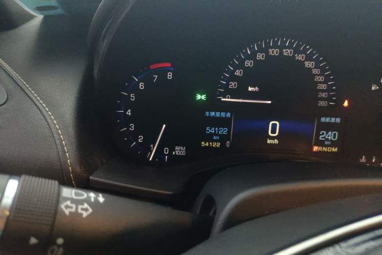 Used Cadillac ATS 2014 28T Comfort Version Odometer Close Up