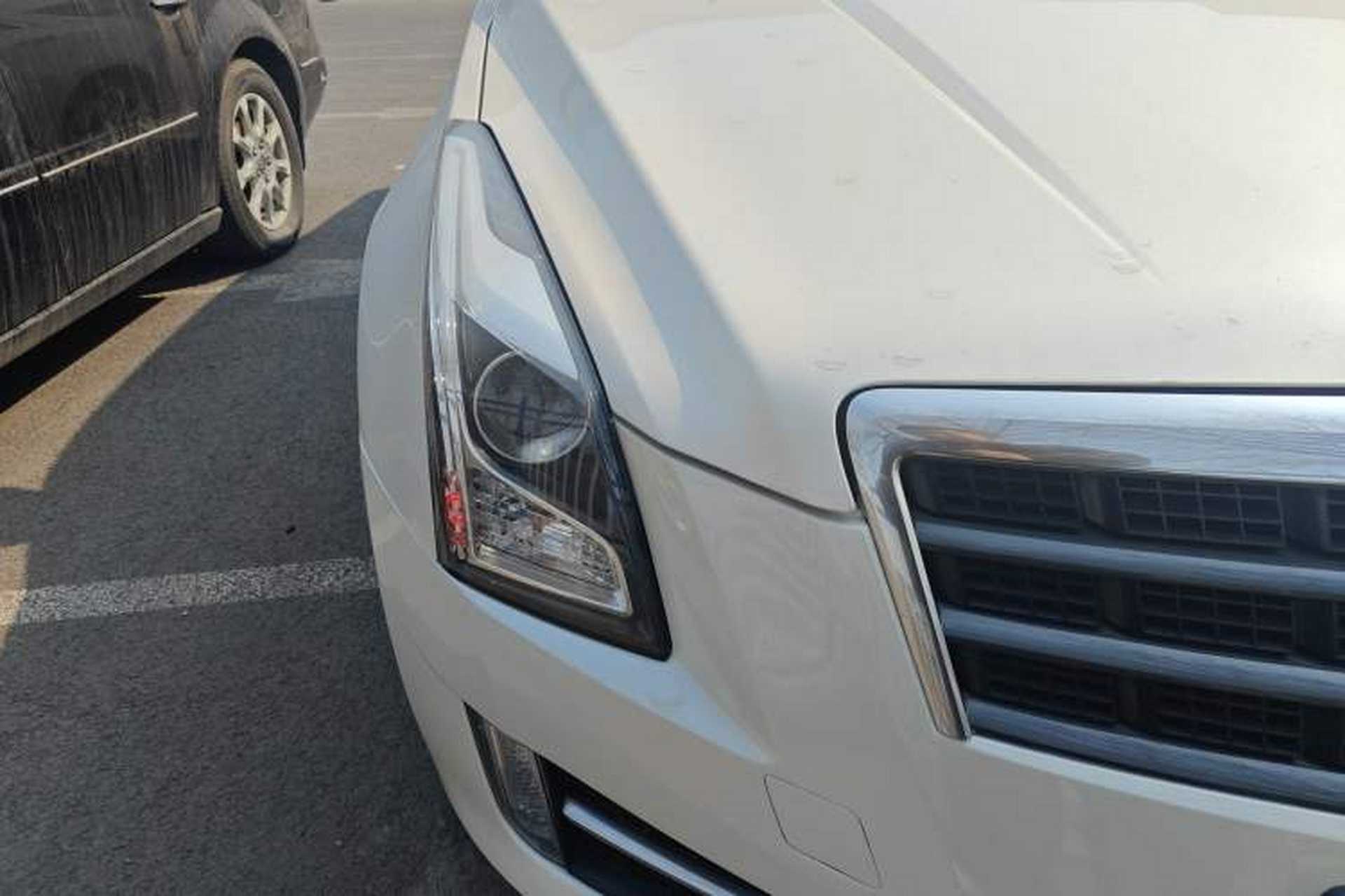 Used Cadillac ATS 2014 28T Comfort Version Right Front Headlight